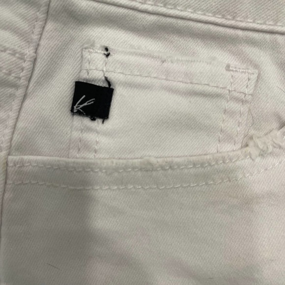 White Kancan Denim mini Skirt Distressed Size XS New With Tags - Picture 10 of 13